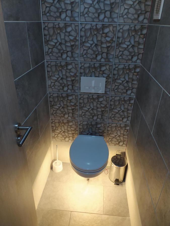 Emmabella Apartmanok Егер Екстериор снимка