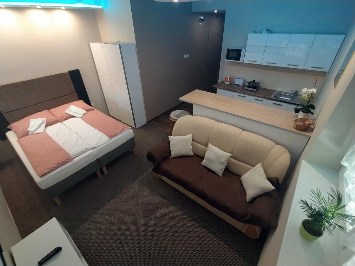 Emmabella Apartmanok Егер Екстериор снимка