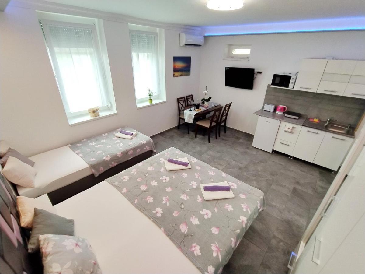 Emmabella Apartmanok Егер Екстериор снимка