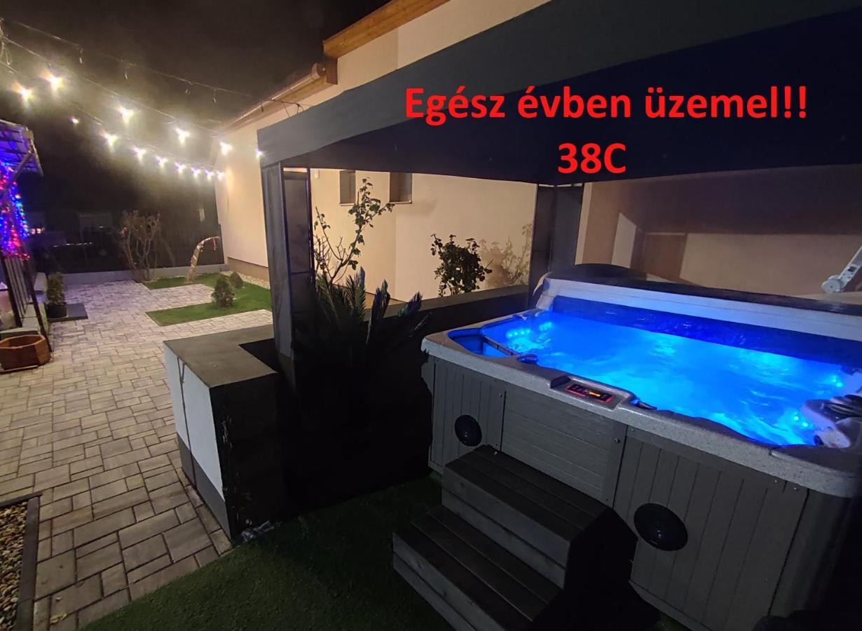 Emmabella Apartmanok Егер Екстериор снимка